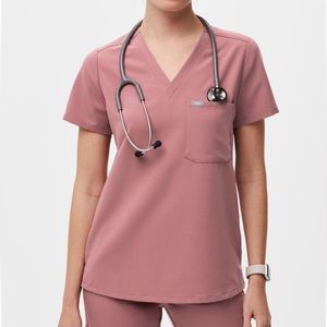 Figs Catarina one Pocket Mauve Scrub Top